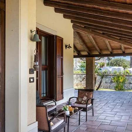 Bed and breakfast Tramonto Ibleo 4*