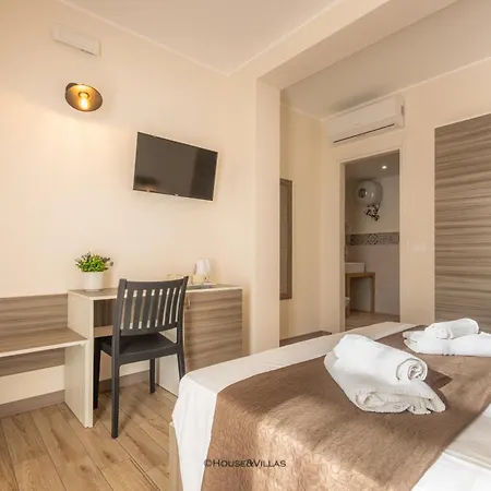 Bed and Breakfast Tramonto Ibleo 4*