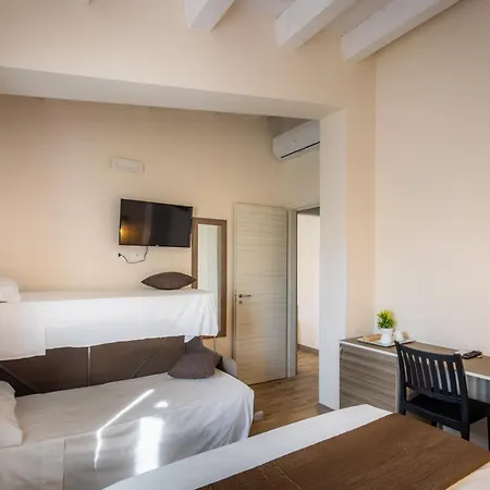 Tramonto Ibleo Bed and Breakfast 4*