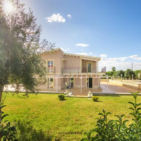 Bed and breakfast Tramonto Ibleo 4*