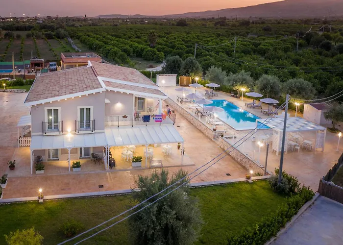 Tramonto Ibleo Bed and breakfast 4*